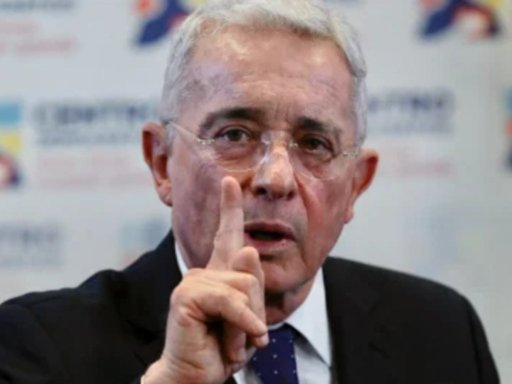 Álvaro Uribe insiste en una 'gran coalición' desde Sergio Fajardo hasta Abelardo de la Espriella