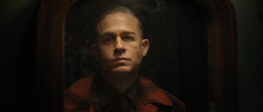Charlie Hunnam se transforma para encarnar al asesino Ed Gein en la nueva temporada de 'Monstruo' de Netflix