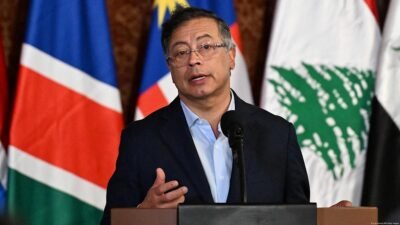 Presidente Petro propone amnistía y gobierno de transición como salida a la crisis venezolana