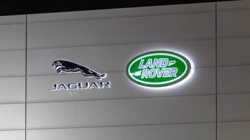Jaguar Land Rover Confirma Roubo de Dados Após Ciberataque Paralisar Produção