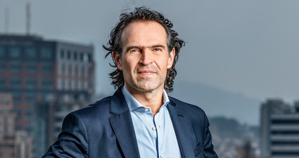 Medellín anuncia la construcción de un mar y playa artificial en el Aeroparque Juan Pablo II