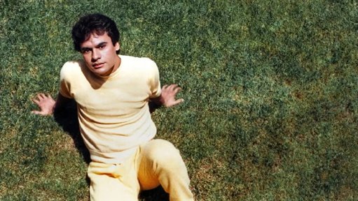 El Legado Inmortal de Juan Gabriel: Del Zócalo a TikTok, el Divo Conquista a Nuevas Generaciones