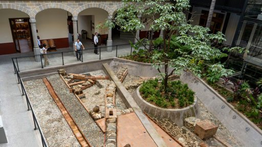 Hallazgo arqueológico revela vestigios del primer acueducto de Medellín en el Claustro Comfama