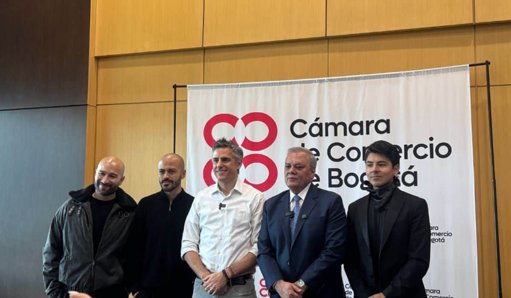 Grupo Éxito y la Cámara de Comercio de Bogotá sellan alianza para impulsar la moda local