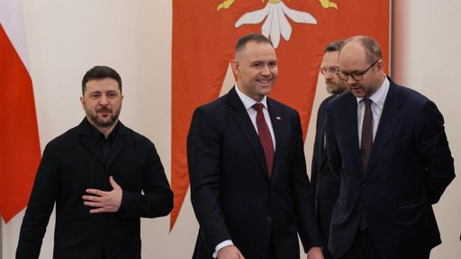 Fissuras na frente oriental: Tensões entre Polónia e Ucrânia e obstrucionismo húngaro