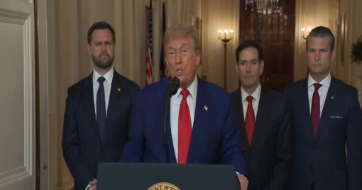 La postura ambigua de Trump: niega plan de 'cambio de régimen' pero mantiene la amenaza militar