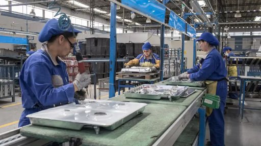 Tasa de desempleo nacional cae al 8,8% en julio, impulsada por el sector servicios