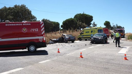 Homem de 76 anos morre em colisão na Estrada Nacional 2 perto de Mora