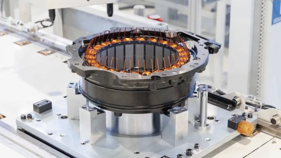 Acordo Comercial UE-EUA Fixa Tarifas em 15% para Evitar Guerra Comercial