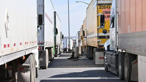 Transportistas denuncian crisis por extorsiones de tránsitos en el área metropolitana