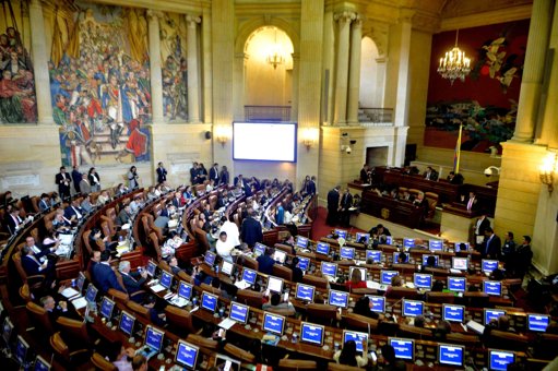 Crece Oposición a Proyectos de Reforma Tributaria del Gobierno Petro