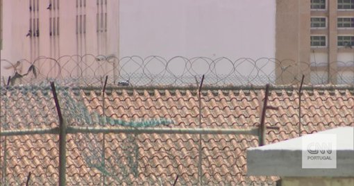 Guardas prisionais suspeitos de homicídio de recluso na prisão do Linhó