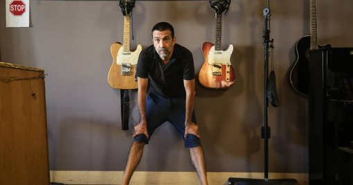 Manel Cruz Aborda Controvérsias e Política no Podcast "Posto Emissor"