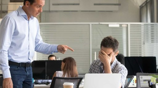 Nueva ley prohíbe el despido de trabajadores por motivos de ansiedad o depresión en Colombia