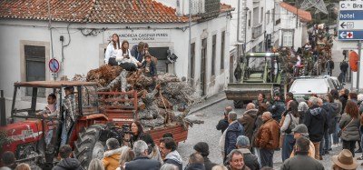 Tradição do Madeiro de Natal Reafirma Identidade e Coesão no Interior do País