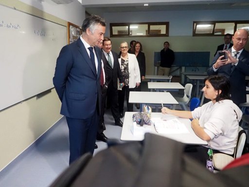 Plano do Governo para Atrair e Reter Professores