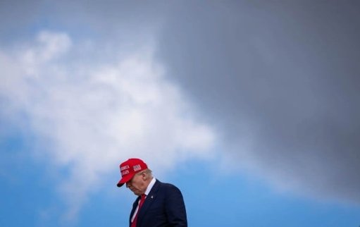 Trump Desata Furia contra The New York Times por Artículo sobre su Edad y Fatiga