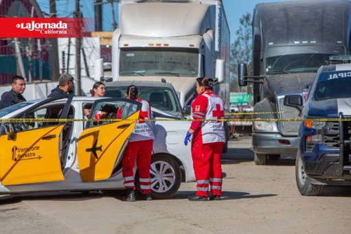 Ataque armado contra taxi del aeropuerto deja un muerto, un herido y tres detenidos