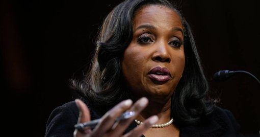 Trump tenta demitir governadora da Reserva Federal, ameaçando independência do banco central