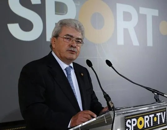 Morreu Joaquim Oliveira, figura central dos media e do futebol português