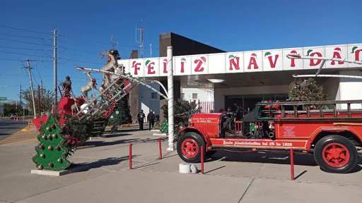 Santa Bombero: 86 Años Encendiendo la Ilusión en la Frontera