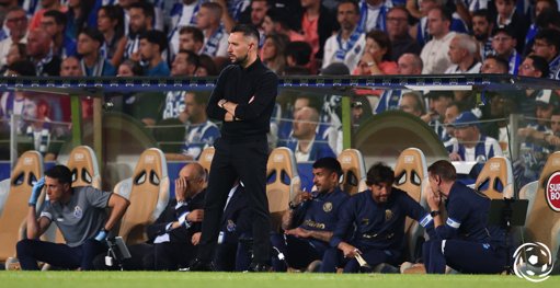 Análise Tática da Derrota do FC Porto: O "Espelho Rachado" de Farioli