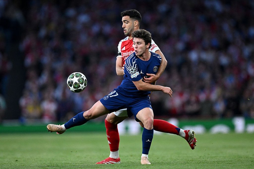 João Neves Suspenso Falha Supertaça Europeia após Expulsão Inédita