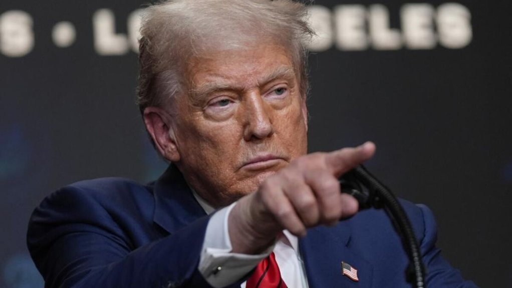 Tarifas de 50% dos EUA à Índia provocam suspensão de importações de têxteis