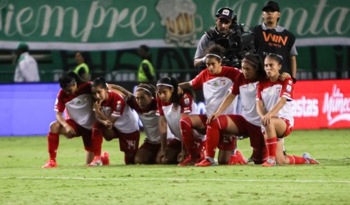 Independiente Santa Fe enfrenta una crisis de lesiones antes de su debut en la Copa Libertadores Femenina