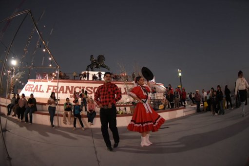 Gómez Palacio Cierra su Festival de la Revolución con Enfoque en Talento Local