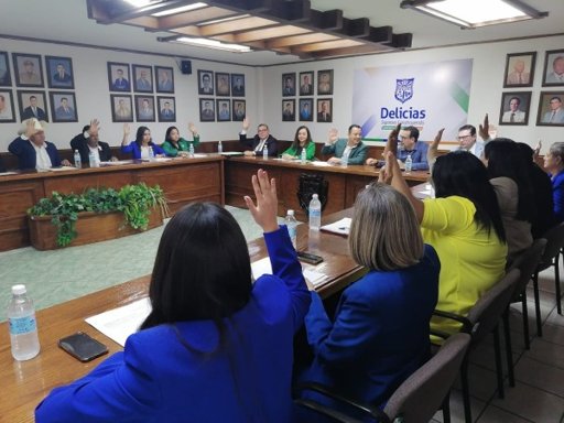 PAN y Morena en Chihuahua Proponen Reducir el Número de Regidores