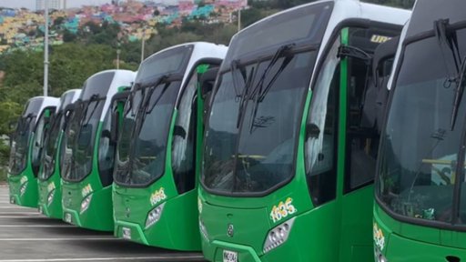 Llegan nuevos buses a gas para mitigar la crisis del sistema Metrolínea en Bucaramanga
