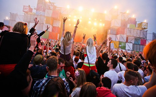 Festivais de verão impulsionam economias locais com destaque para o consumo estrangeiro