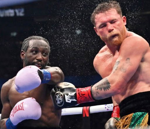 Canelo Álvarez Cede su Reinado Indiscutido ante un Histórico Terence Crawford