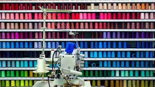 Acordo Comercial UE-EUA Estabelece Tarifa Geral de 15% e Gera Reações Mistas