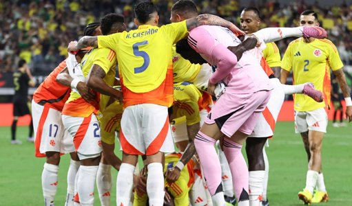 Jhon Jáder Durán podría regresar a la Selección Colombia tras el respaldo de su técnico en Fenerbahce