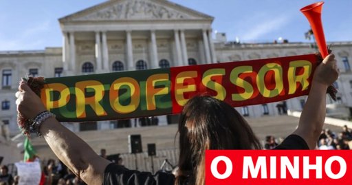 Professores Pressionam Parlamento com Iniciativa Legislativa de Cidadãos