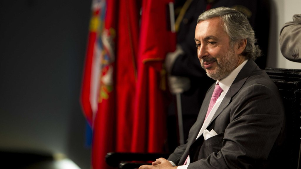 Luís Marques Mendes Recebe Apoio de Vulto do CDS e Reage a Sondagens