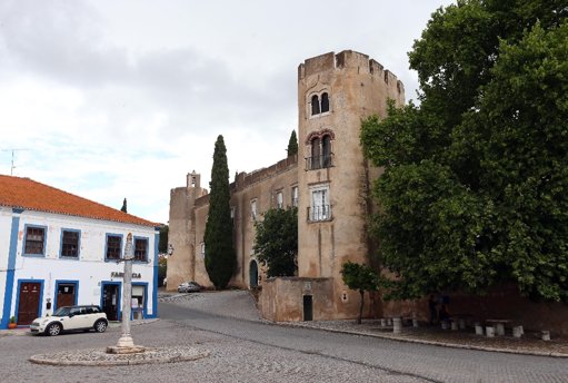 Deteção de 'Legionella' força encerramento de balneários em pavilhão de Alvito