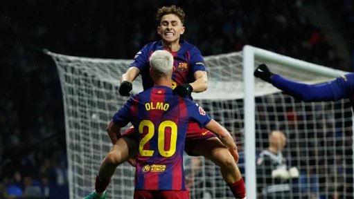 Barcelona se lleva el derbi catalán sobre la hora y se afianza como líder de LaLiga