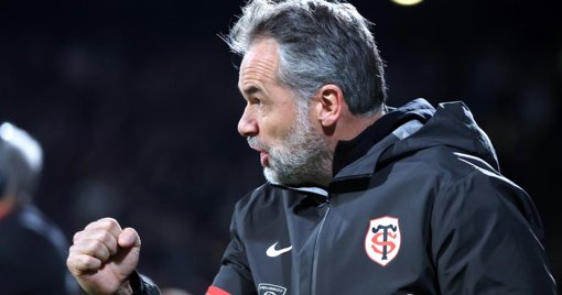 Top 14 : Toulouse écrase Lyon, La Rochelle surclasse Bayonne et le Stade Français arrache le nul