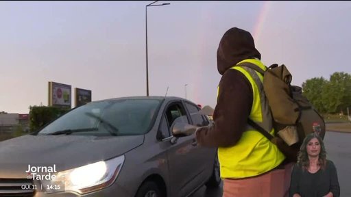 Crise Política em França Desencadeia Protestos Massivos e Instabilidade