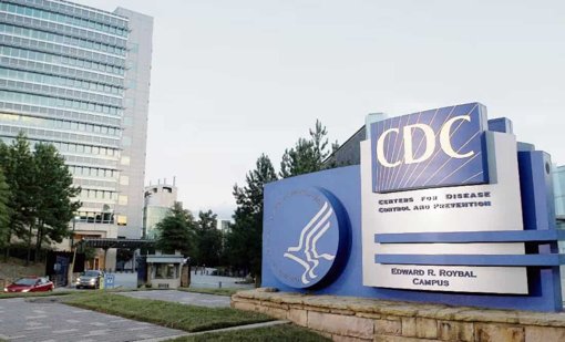 Administración Trump Inicia Despidos Masivos por Cierre de Gobierno pero Asegura Pago a Militares