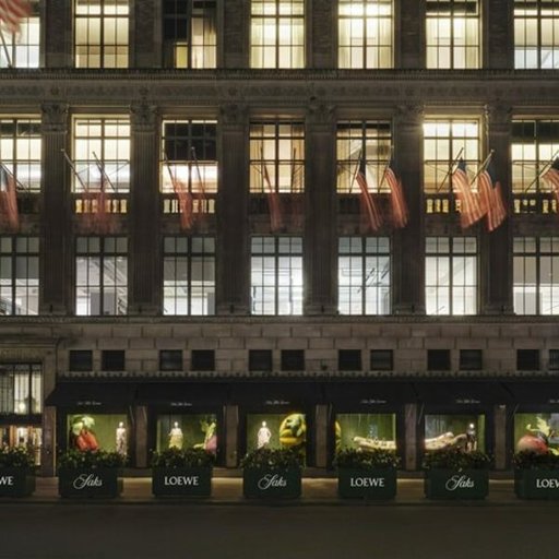 Saks Global se Prepara para Bancarrota y Releva a su CEO