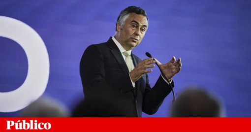 Governo atribui quebra de candidatos ao ensino superior a novas regras de acesso