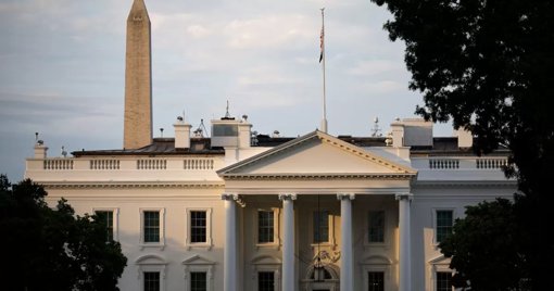 Trump impone tarifa de 100.000 dólares para visas de trabajo H-1B