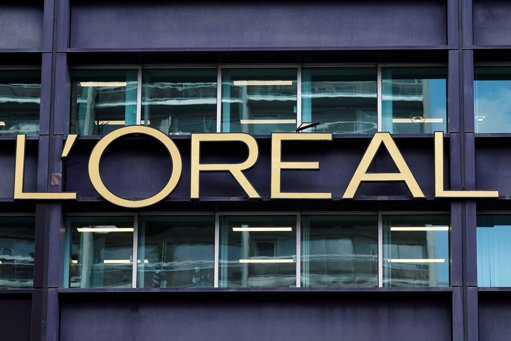 Kering cède sa division beauté à L'Oréal pour 4 milliards d'euros