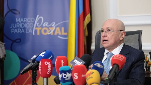 Renuncia el ministro de Justicia, Eduardo Montealegre, en medio de crisis política