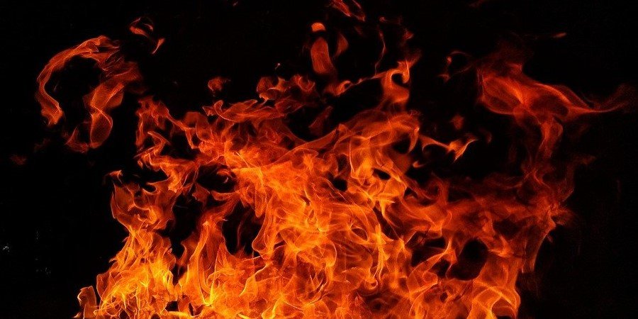 Incêndio de grandes proporções em Arouca alastra a Castelo de Paiva e Cinfães