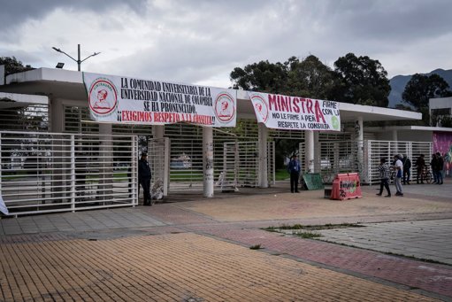 Crisis de gobernabilidad en la Universidad Nacional por disputa en la rectoría